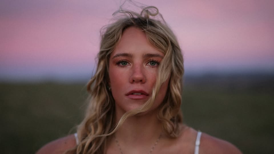 Win Tickets to See Avery Anna at Aura